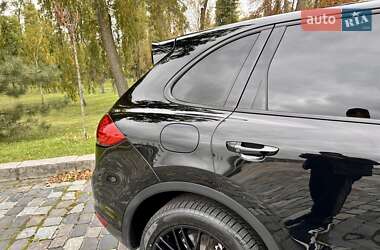 Внедорожник / Кроссовер Porsche Cayenne 2014 в 
