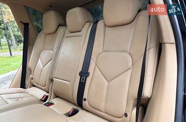 Внедорожник / Кроссовер Porsche Cayenne 2014 в 