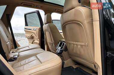Внедорожник / Кроссовер Porsche Cayenne 2014 в 