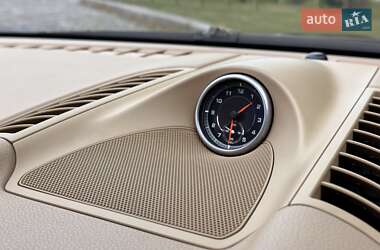 Внедорожник / Кроссовер Porsche Cayenne 2014 в 