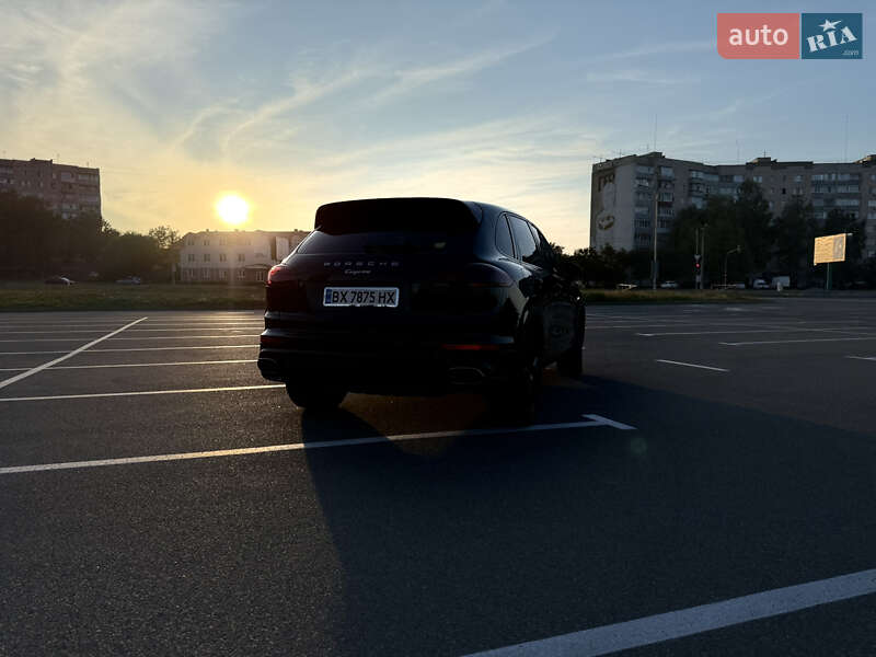 Позашляховик / Кросовер Porsche Cayenne 2014 в Кам'янець-Подільському