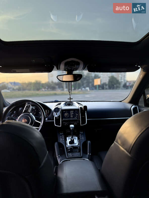 Позашляховик / Кросовер Porsche Cayenne 2014 в Кам'янець-Подільському