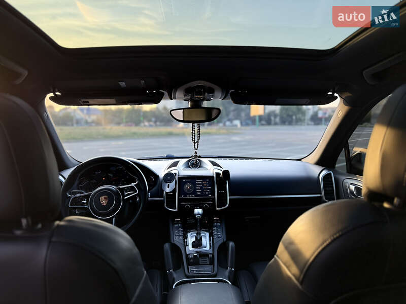Позашляховик / Кросовер Porsche Cayenne 2014 в Кам'янець-Подільському