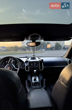 Внедорожник / Кроссовер Porsche Cayenne 2014 в 