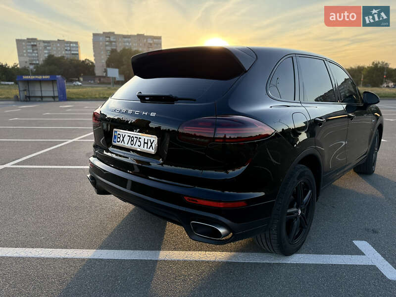 Позашляховик / Кросовер Porsche Cayenne 2014 в Кам'янець-Подільському