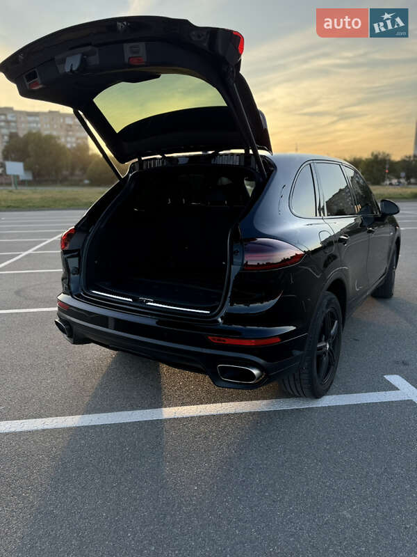 Позашляховик / Кросовер Porsche Cayenne 2014 в Кам'янець-Подільському
