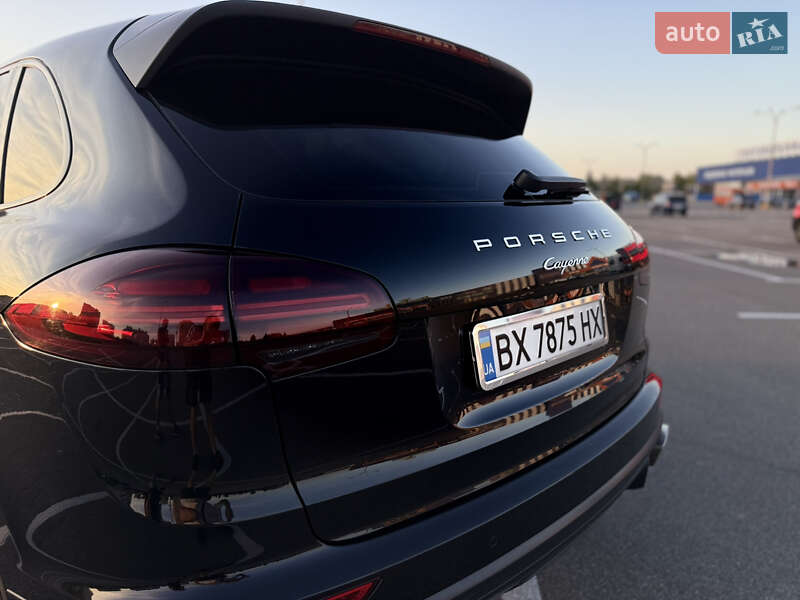 Позашляховик / Кросовер Porsche Cayenne 2014 в Кам'янець-Подільському
