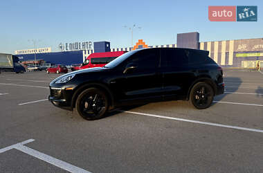 Внедорожник / Кроссовер Porsche Cayenne 2014 в 