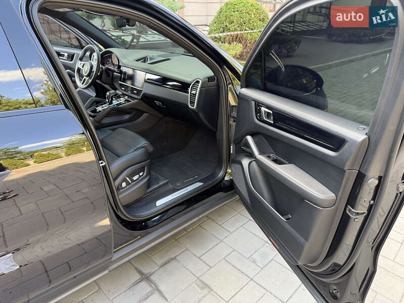 Внедорожник / Кроссовер Porsche Cayenne 2018 в Ивано-Франковске фото 15 Внедорожник / Кроссовер Porsche Cayenne 2018 в Ивано-Франковске