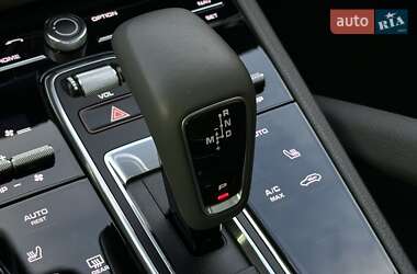 Внедорожник / Кроссовер Porsche Cayenne 2020 в 