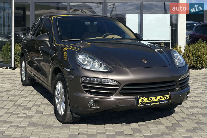 Позашляховик / Кросовер Porsche Cayenne 2013 в 
