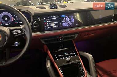 Позашляховик / Кросовер Porsche Cayenne 2024 в 