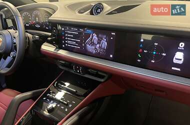 Позашляховик / Кросовер Porsche Cayenne 2024 в 