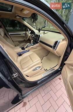 Позашляховик / Кросовер Porsche Cayenne 2011 в 