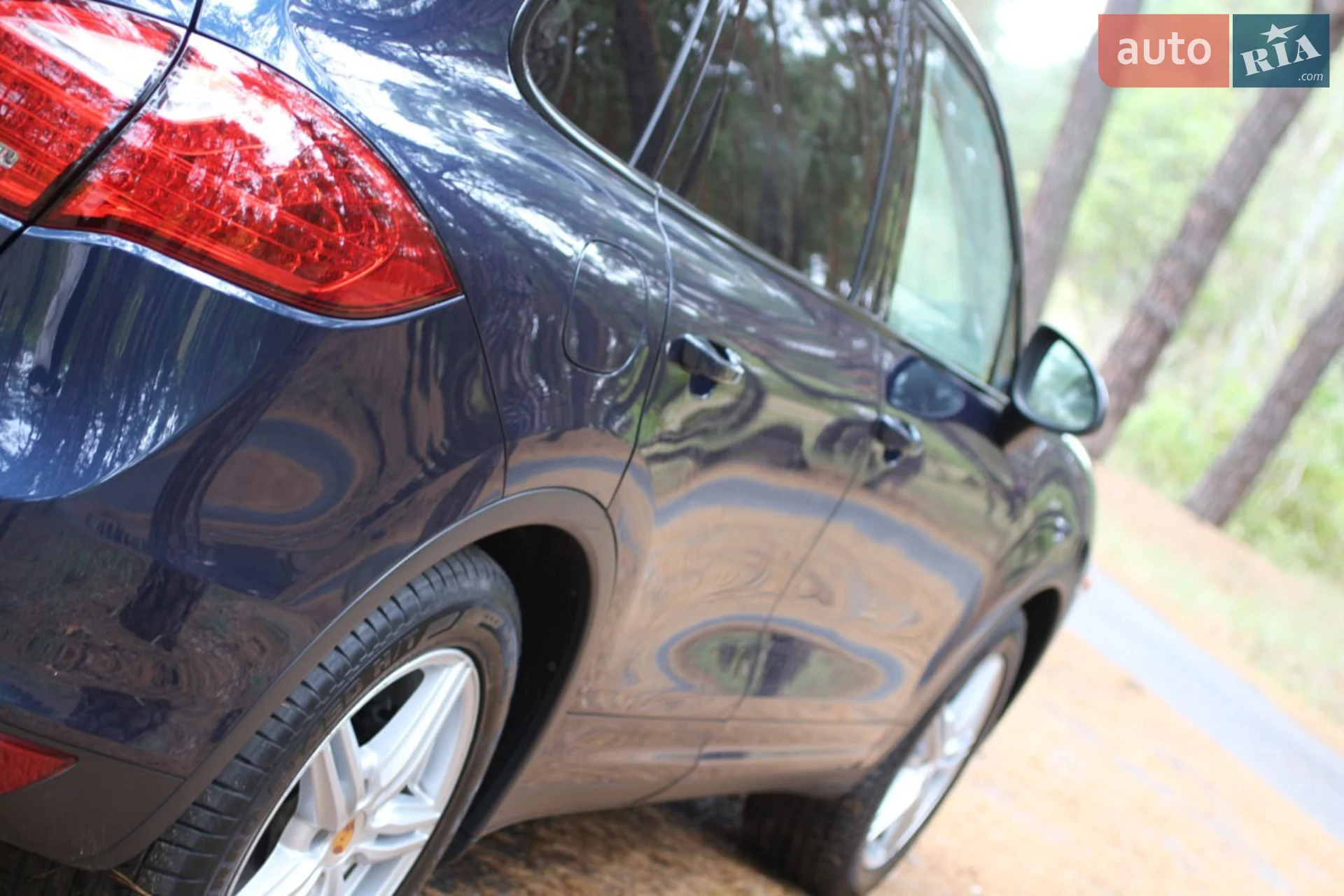 Porsche Cayenne 2011 VIN WP1AA2A23BLA09322 фото оголошення 17 з 39