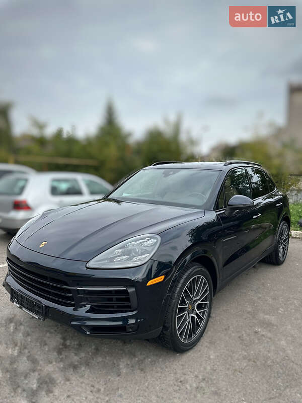 Внедорожник / Кроссовер Porsche Cayenne 2019 в Ровно