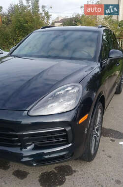 Позашляховик / Кросовер Porsche Cayenne 2019 в 