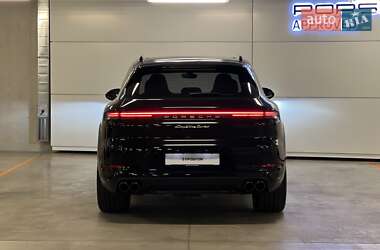 Внедорожник / Кроссовер Porsche Cayenne 2023 в 