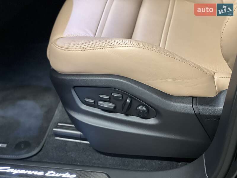 Внедорожник / Кроссовер Porsche Cayenne 2023 в Киеве фото 39 Внедорожник / Кроссовер Porsche Cayenne 2023 в Киеве
