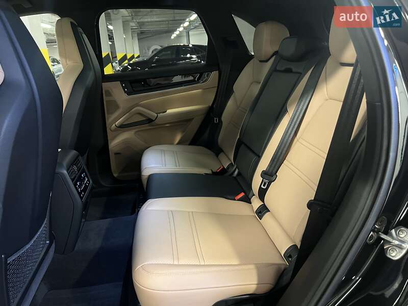 Внедорожник / Кроссовер Porsche Cayenne 2023 в Киеве фото 44 Внедорожник / Кроссовер Porsche Cayenne 2023 в Киеве