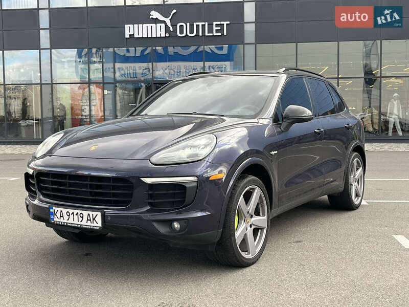Позашляховик / Кросовер Porsche Cayenne 2016 в Києві