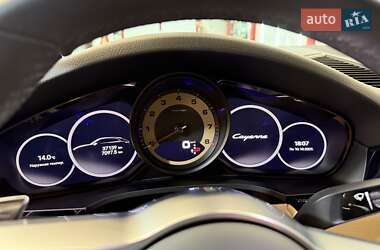 Внедорожник / Кроссовер Porsche Cayenne 2022 в 