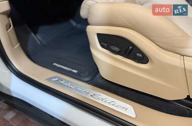 Внедорожник / Кроссовер Porsche Cayenne 2022 в 