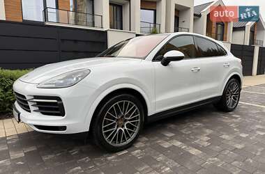 Внедорожник / Кроссовер Porsche Cayenne 2022 в 