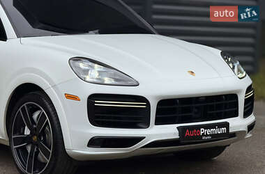 Позашляховик / Кросовер Porsche Cayenne 2018 в 