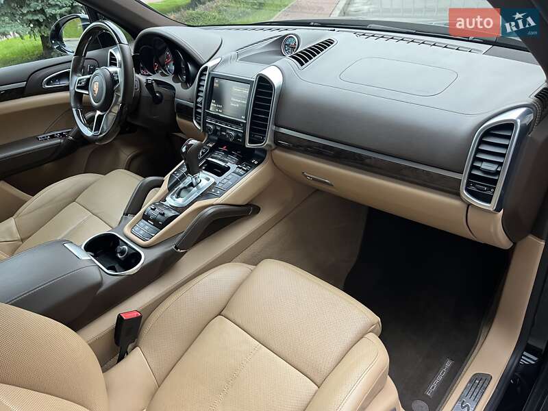 Позашляховик / Кросовер Porsche Cayenne 2015 в Києві фото 19 Позашляховик / Кросовер Porsche Cayenne 2015 в Києві