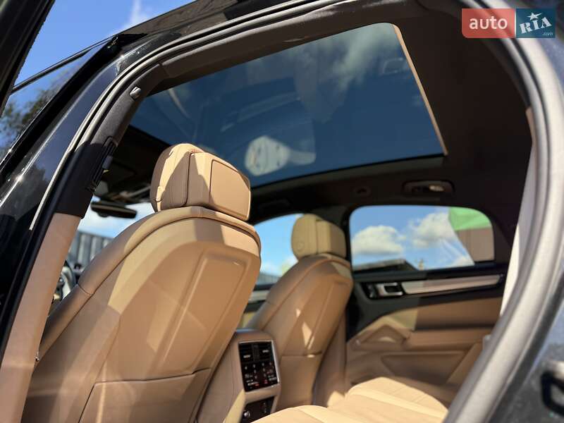 Позашляховик / Кросовер Porsche Cayenne 2022 в Києві