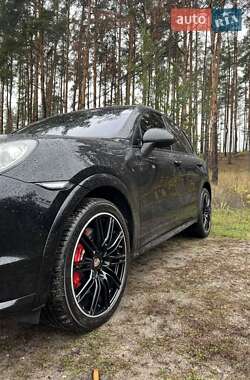 Позашляховик / Кросовер Porsche Cayenne 2010 в 