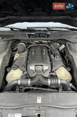 Позашляховик / Кросовер Porsche Cayenne 2010 в 