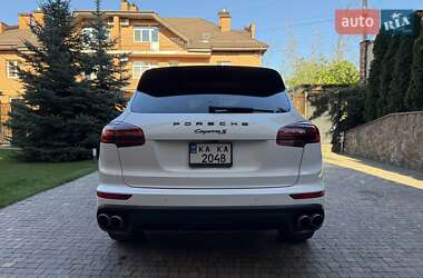 Позашляховик / Кросовер Porsche Cayenne 2017 в 