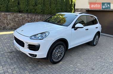Позашляховик / Кросовер Porsche Cayenne 2017 в 