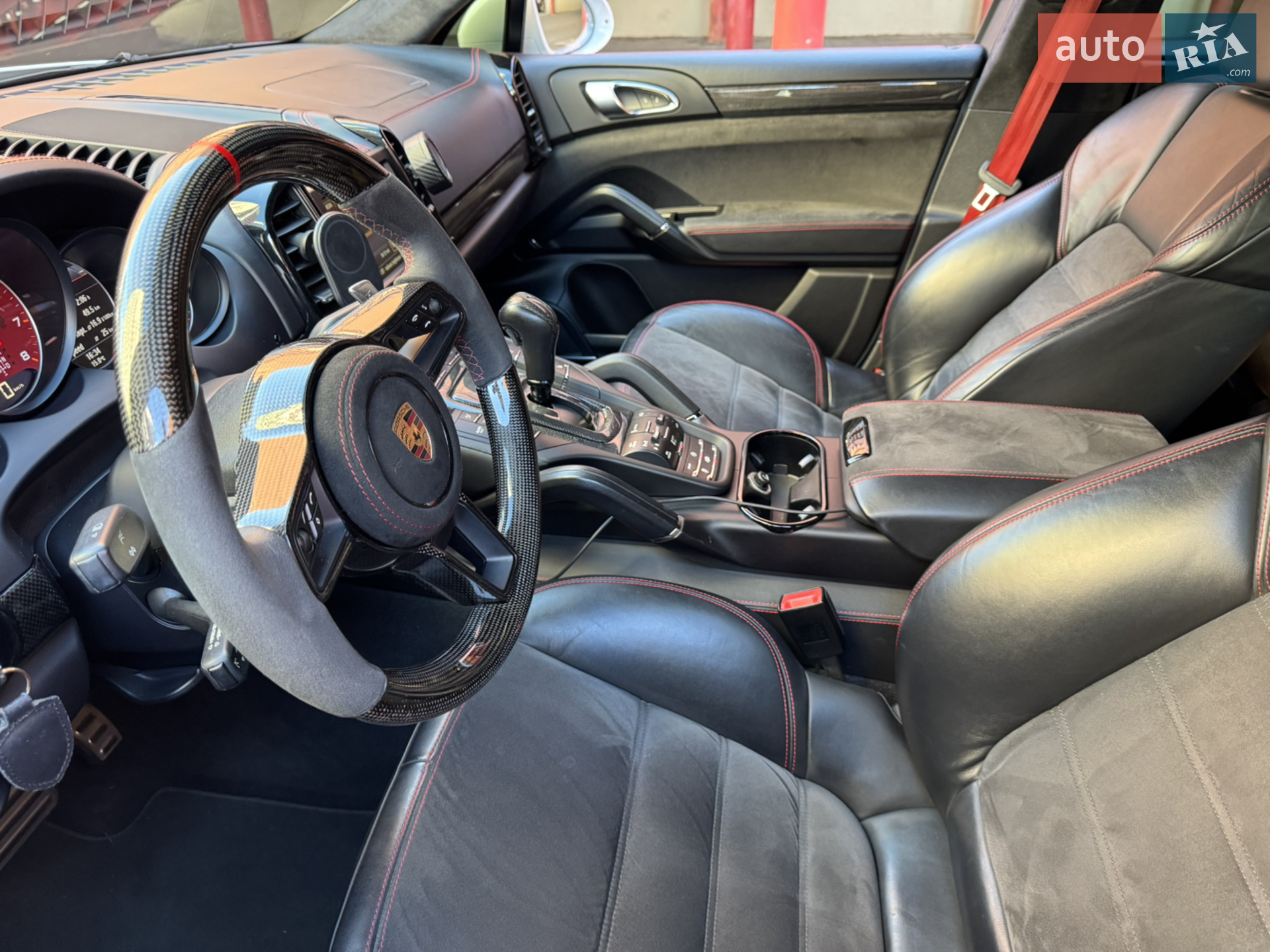 2016 Porsche Cayenne - мініатюра 13