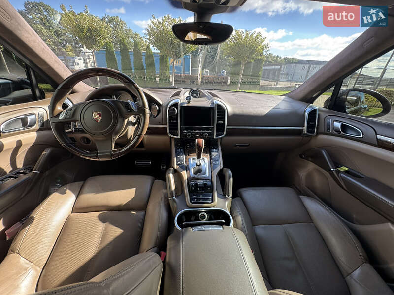 Позашляховик / Кросовер Porsche Cayenne 2012 в Вінниці
