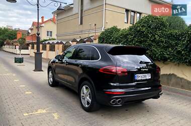 Внедорожник / Кроссовер Porsche Cayenne 2015 в Одессе