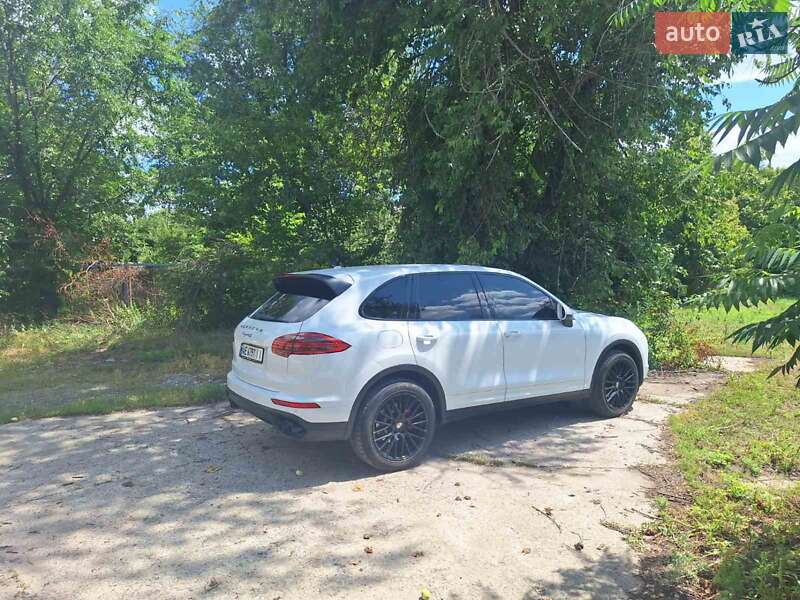 Внедорожник / Кроссовер Porsche Cayenne 2014 в Днепре