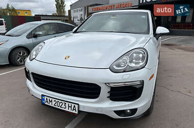 Позашляховик / Кросовер Porsche Cayenne 2017 в Житомирі