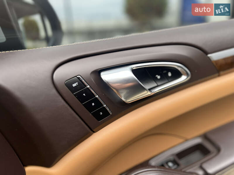 Внедорожник / Кроссовер Porsche Cayenne 2013 в Львове фото 43 Внедорожник / Кроссовер Porsche Cayenne 2013 в Львове