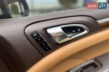 Позашляховик / Кросовер Porsche Cayenne 2013 в  фото 43 Позашляховик / Кросовер Porsche Cayenne 2013 в