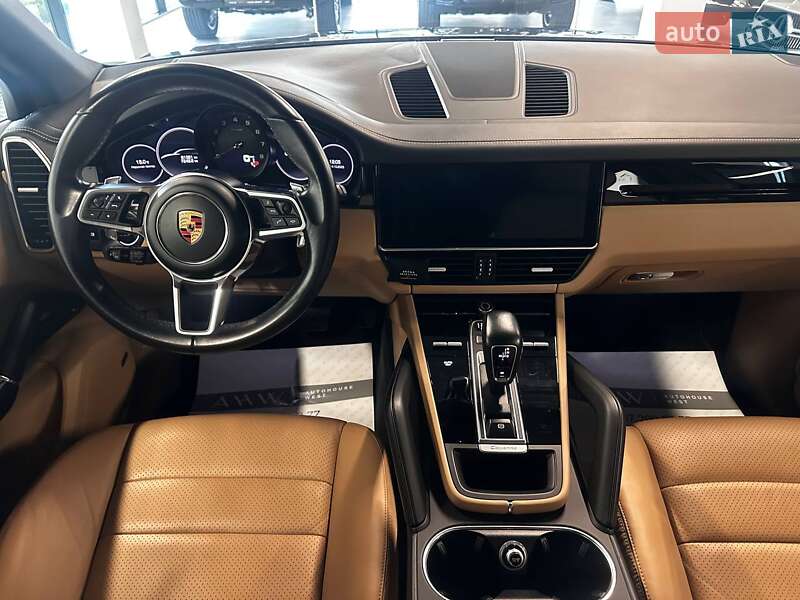 Позашляховик / Кросовер Porsche Cayenne 2019 в Львові