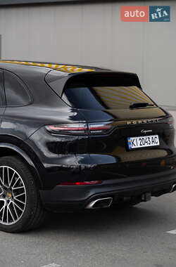 Внедорожник / Кроссовер Porsche Cayenne 2020 в 