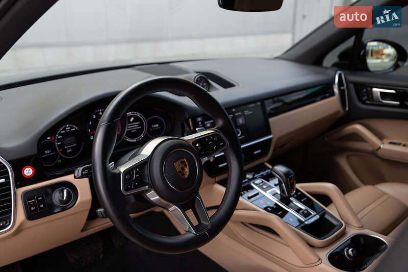 Позашляховик / Кросовер Porsche Cayenne 2020 в Києві