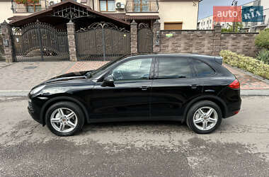 Внедорожник / Кроссовер Porsche Cayenne 2014 в 