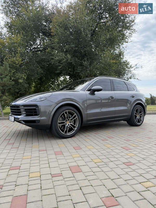 Внедорожник / Кроссовер Porsche Cayenne 2020 в Измаиле