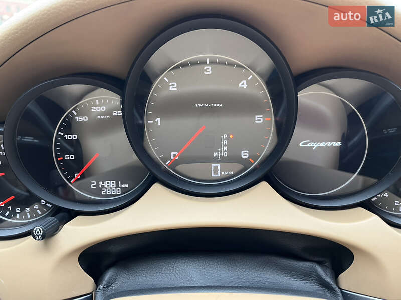 Внедорожник / Кроссовер Porsche Cayenne 2013 в Харькове