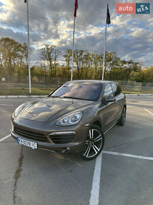 Внедорожник / Кроссовер Porsche Cayenne 2011 в Запорожье фото 2 Внедорожник / Кроссовер Porsche Cayenne 2011 в Запорожье