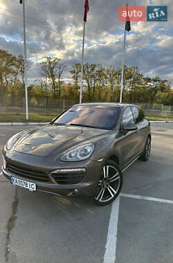 Позашляховик / Кросовер Porsche Cayenne 2011 в 